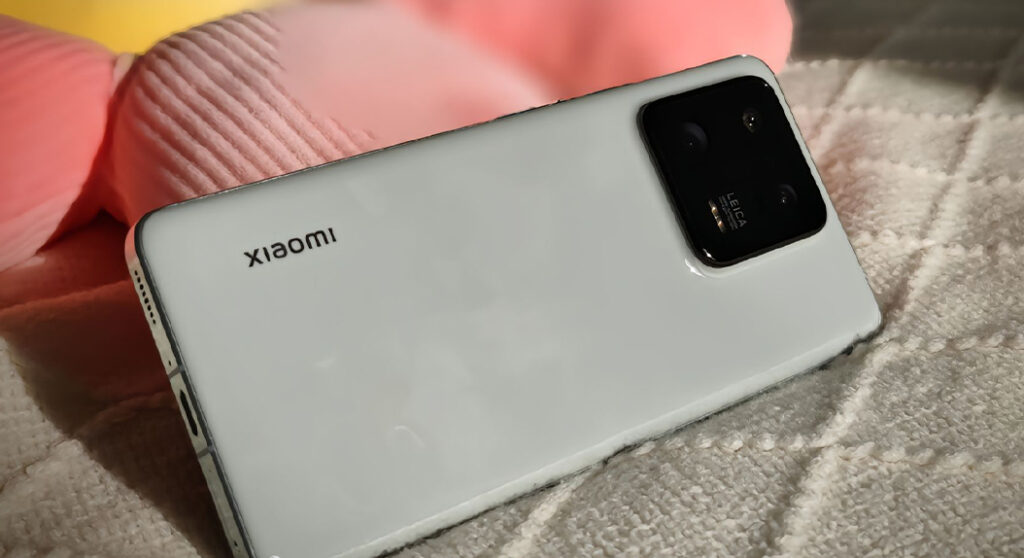 Xiaomi Executives Suggest Xiaomi 15 Series Coming Imminently via Weibo