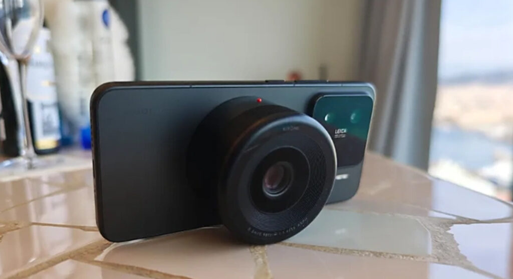 Xiaomi 16 Ultra rumored to debut with a external lens system