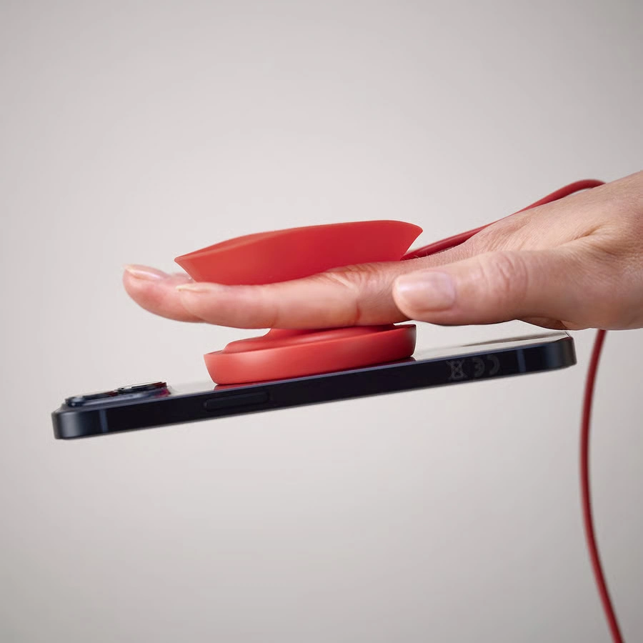 A IKEA lança o carregador Qi2 em forma de donut com duas funções inesperadas 2 IKEA VASTMARKE Qi2 Wireless Charger 1420x774 1