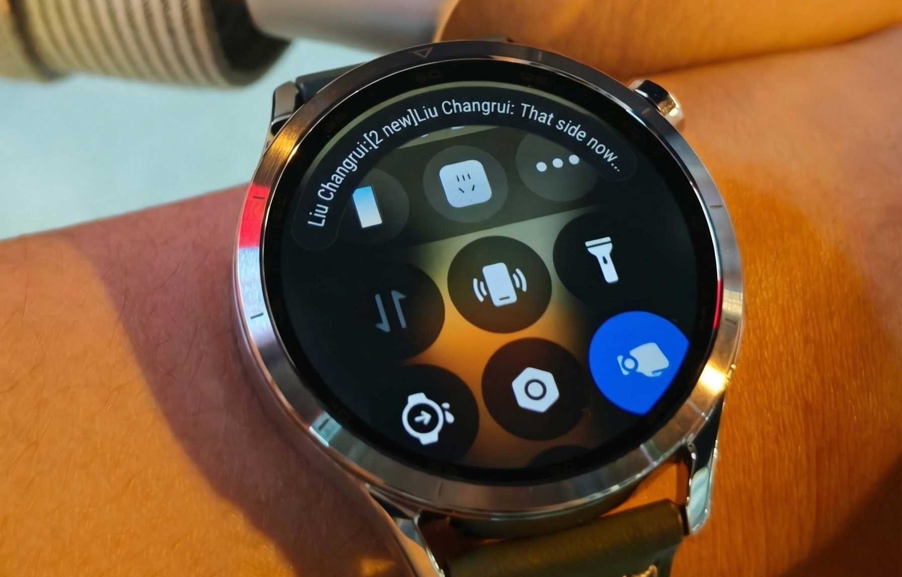 Xiaomi Watch S5 Hands-On Review – The 21-Day Battery Monster 8 HyperIsland on Xiaomi Watch S5