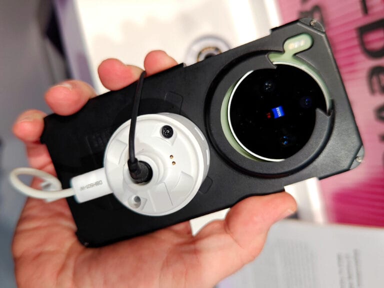 Vivo X300 Max spotted at MWC 2026 alongside the X300 Ultra