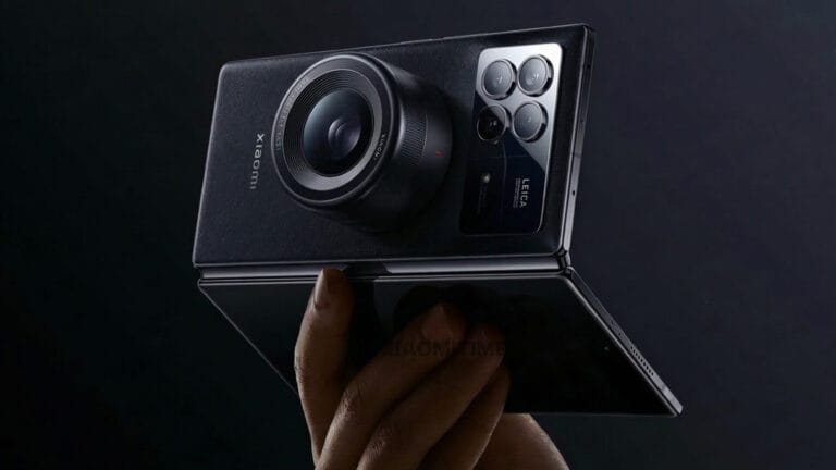 Xiaomi Tests Xiaomi 17 Fold with a New Magnetic Modular Camera